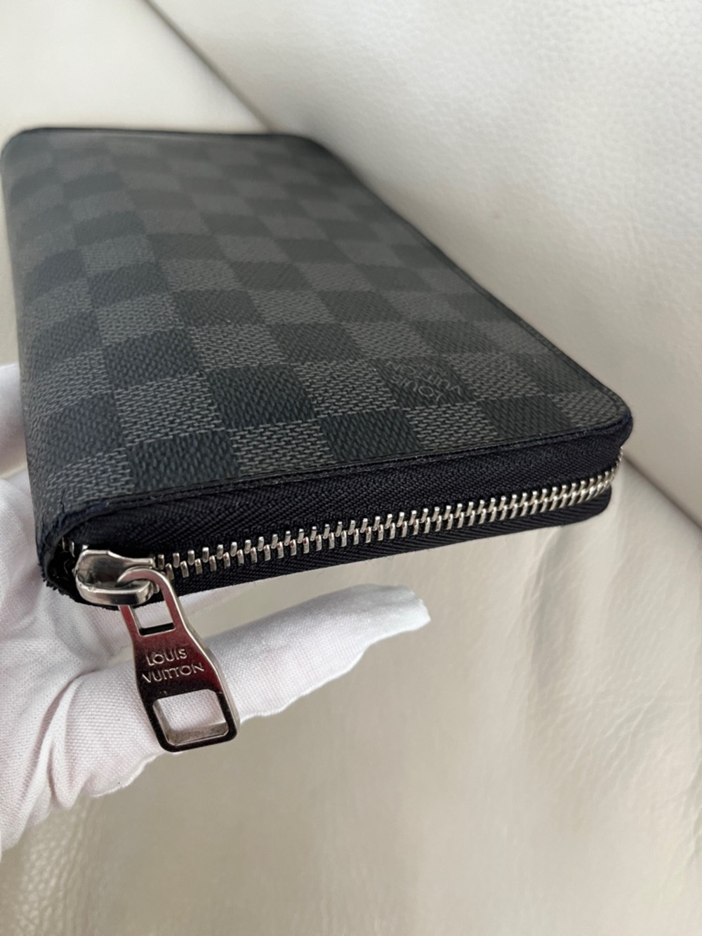 Louis Vuitton Damier Graphite Zip-Around Wallet with Silver Hardware Unisex - Picture 12 of 12